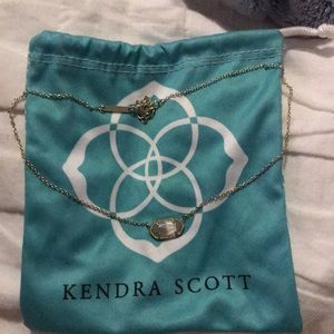 Kendra Scott necklace